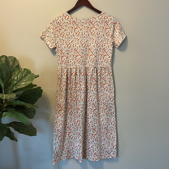 Women’s Ditsy Floral Dress - Picture 4 of 5